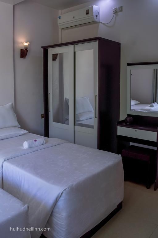 Hulhudheli Inn Екстериор снимка