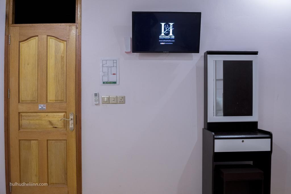 Hulhudheli Inn Екстериор снимка