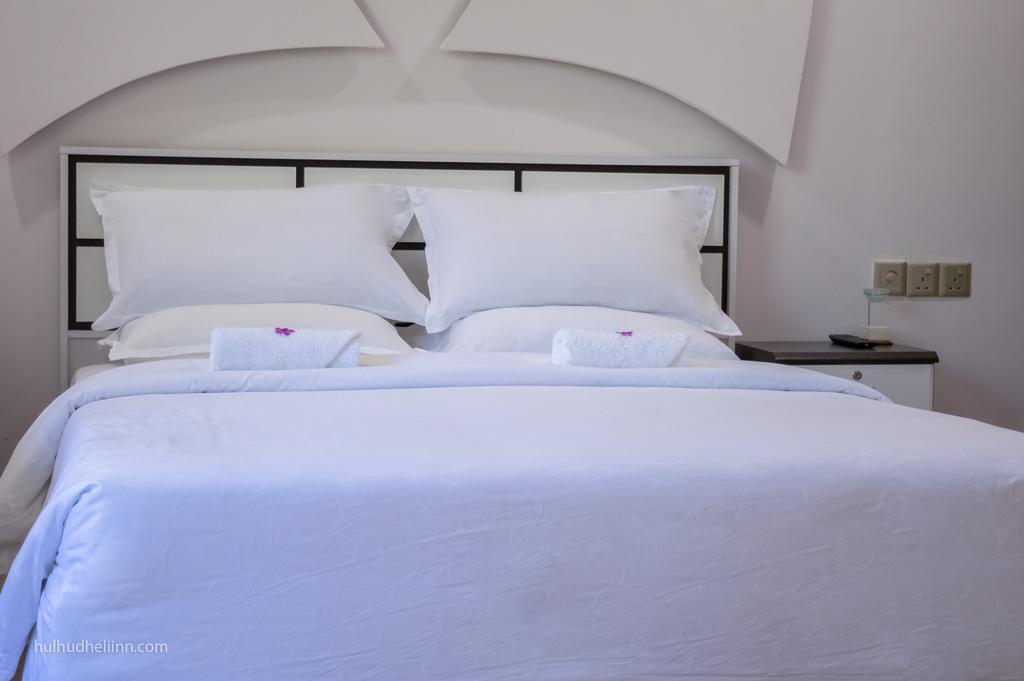 Hulhudheli Inn Екстериор снимка