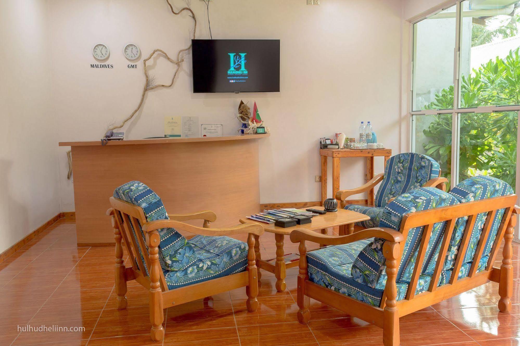 Hulhudheli Inn Екстериор снимка